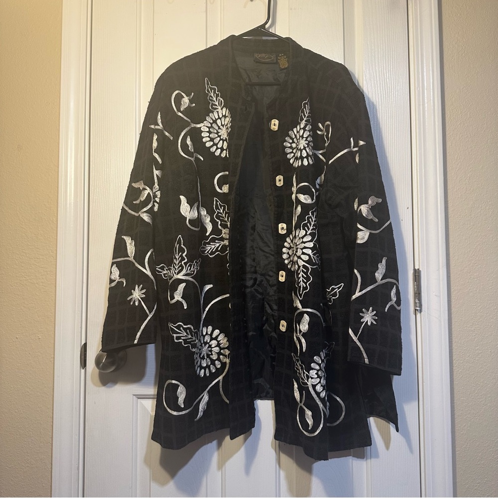 Julia Kim Black Floral Embroidered Jacket